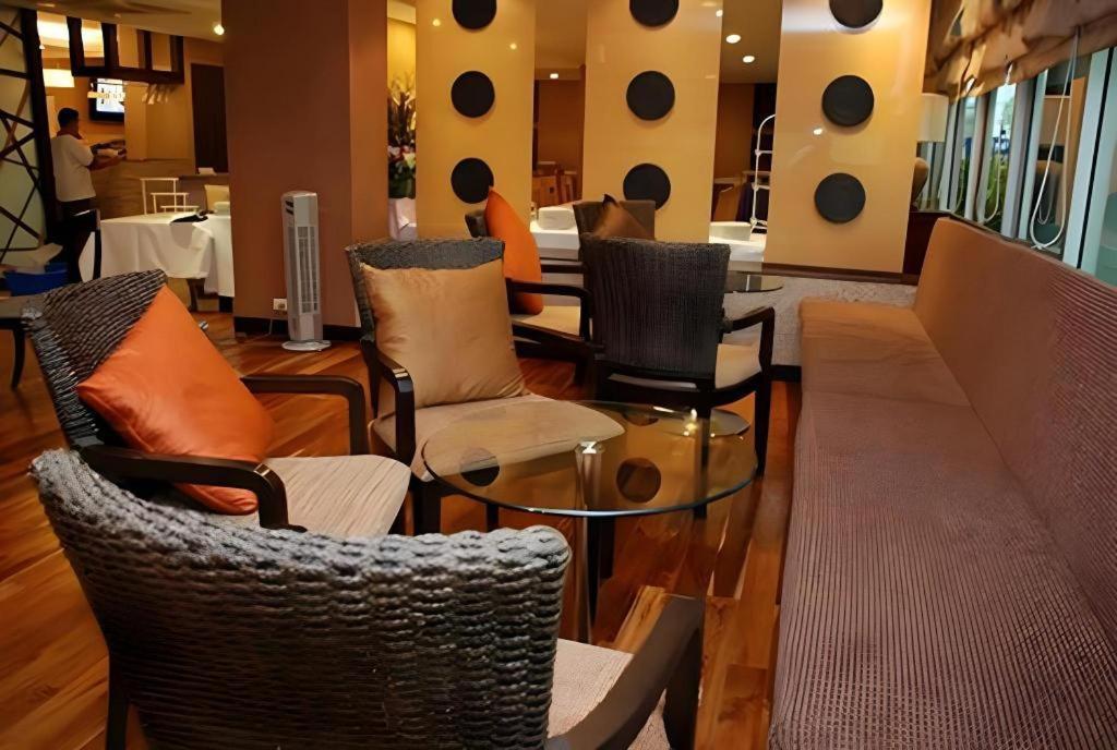 בנגקוק De Arni Hotel מראה חיצוני תמונה
